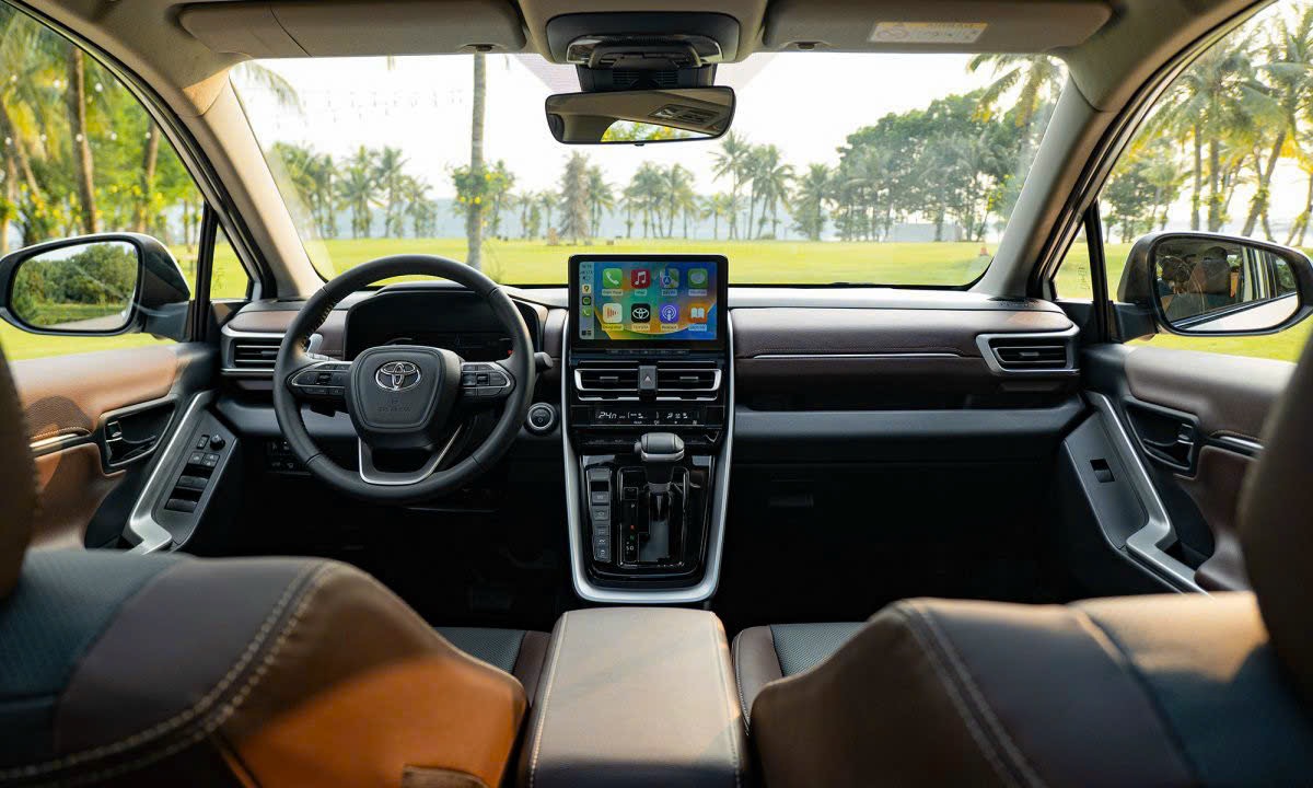 IMG 7873 Toyota Innova Cross 2025 - Mẫu MPV SUV Đa Dụng Hoàn Hảo