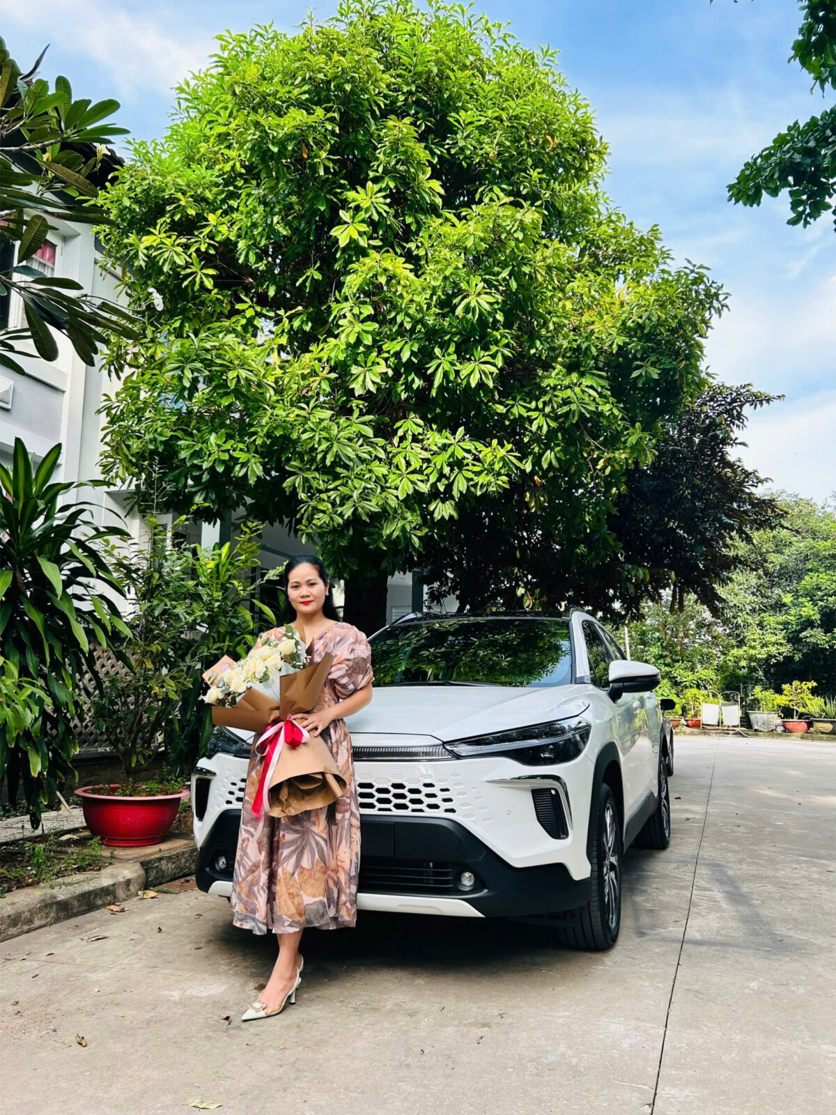 z6517880869584 f117ea72d01c1c5a43b2d2e0ebb440de Giá xe Toyota Corolla Cross tháng 5/2025: Khuyến mãi mới nhất tại Toyota Long Phước
