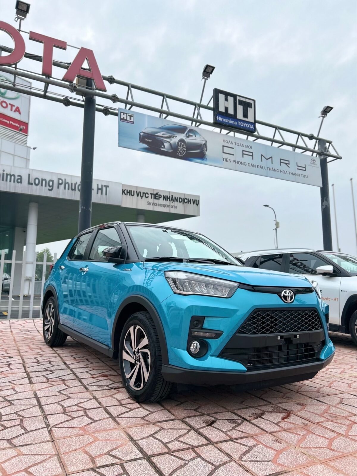 giá lăn bánh toyota raize